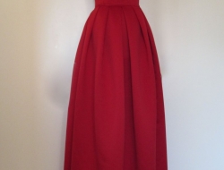 Vestido largo raso rojo con lazo